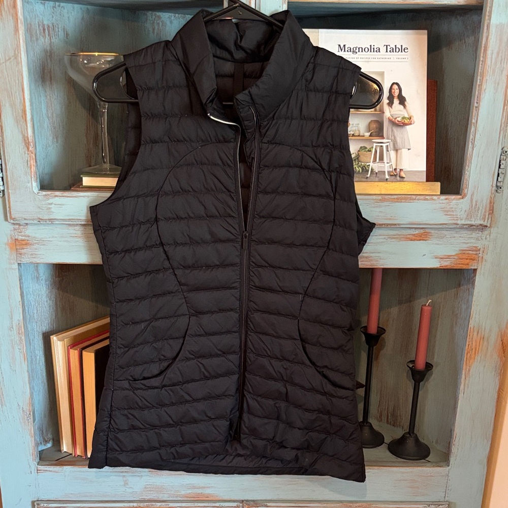 Down puffer size 6 lulu vest